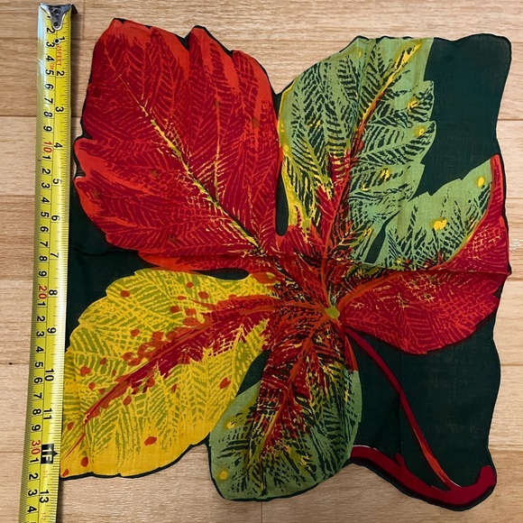 Handkerchief ❤️ - Picture 2 of 2